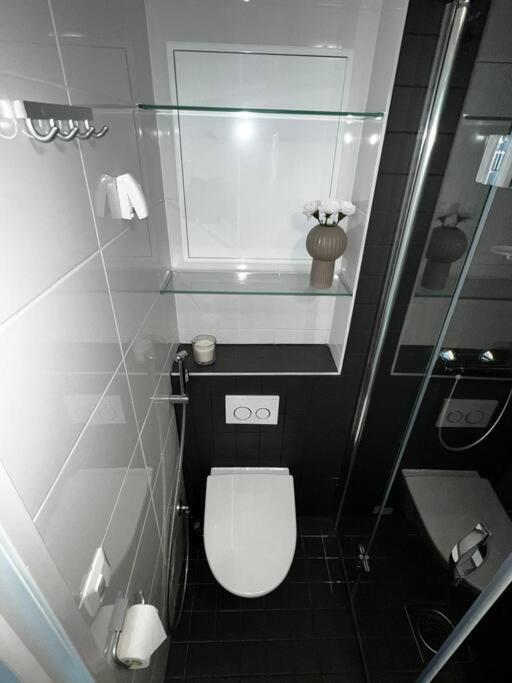 شقة Cozy Penthouse Loft - Near The Airport فانتا المظهر الخارجي الصورة